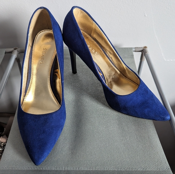 🛍️$5 Promo🛍️Blue Faux Suede Shoes - Picture 5 of 10